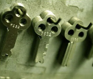 Universal Locksmith Store Delray Beach, FL 561-331-5371 - 3-Locksmith-key-service